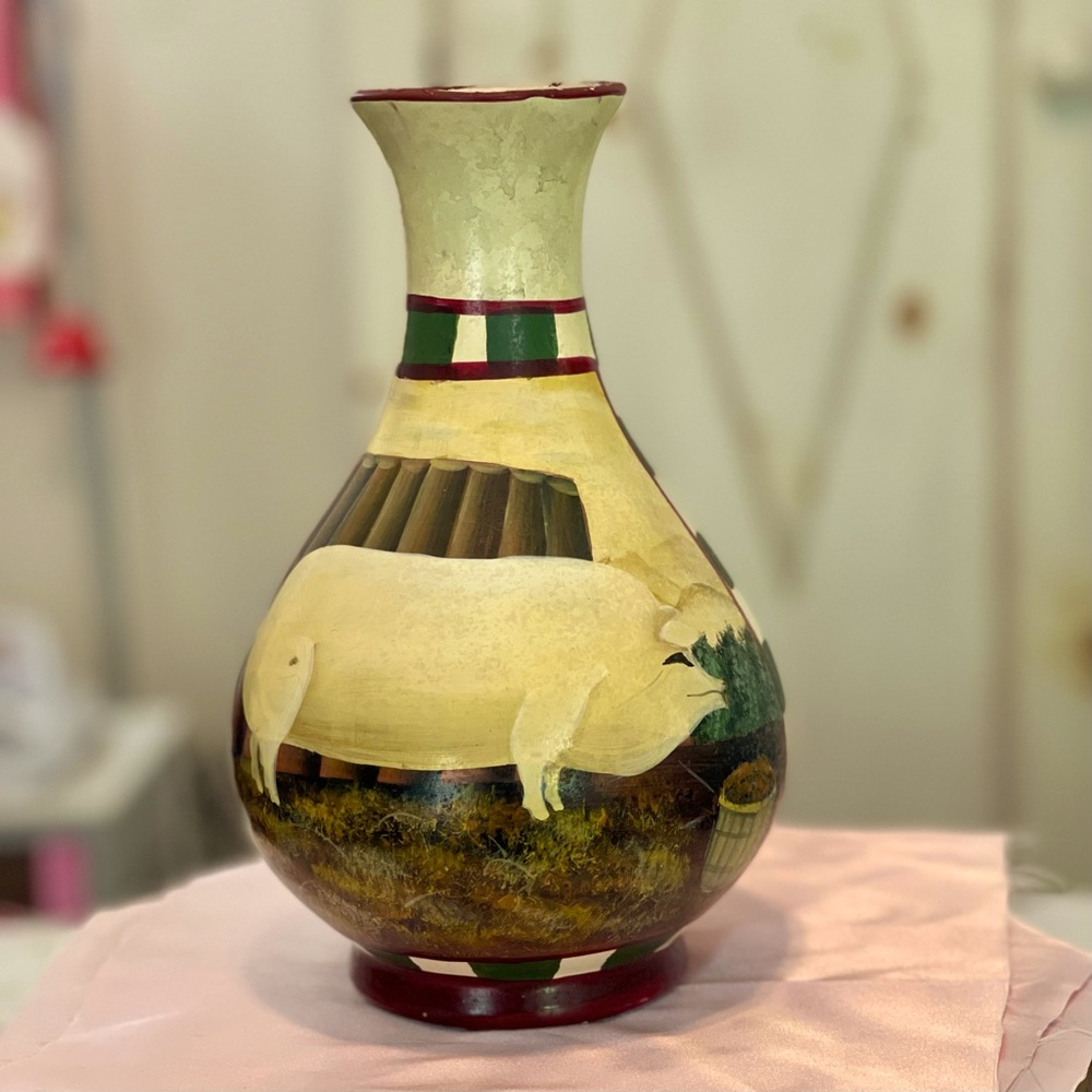 Decorative Vase Ceramic, Primitive hand painted
9 1/2” X 5”